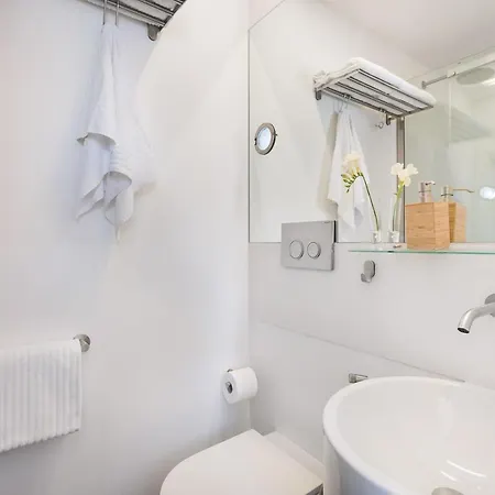 Appartement Idyllia Lighty Flat With Views In Trastevere Rome